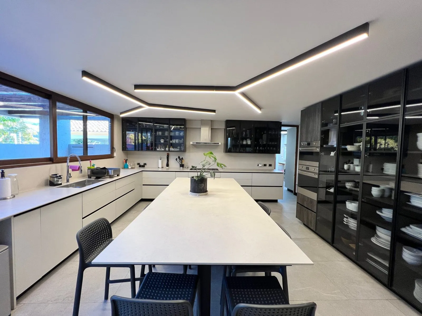 Cocinas iluminacion arquitectonica luminova cromatix arquitectura 1