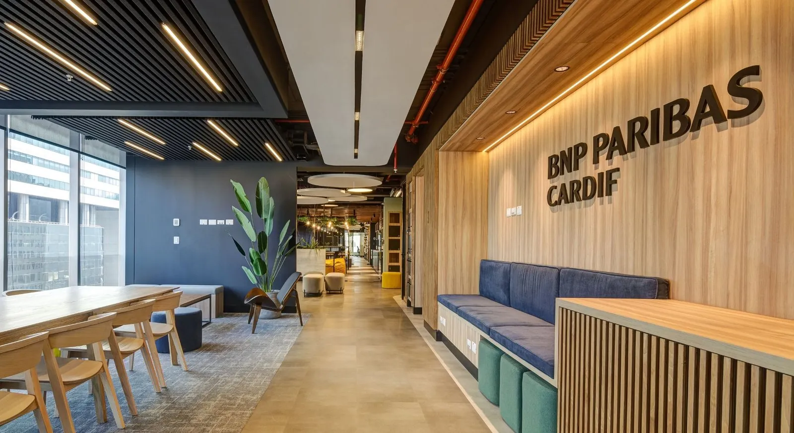Oficina bnp paribas cardif arquitectura y lighting d arquitectura 1