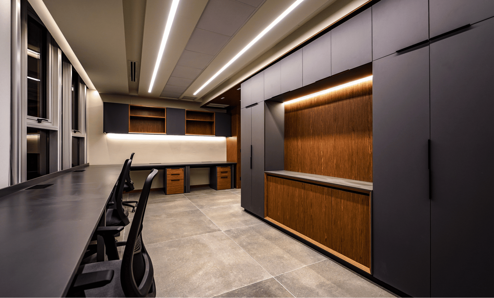 Oficina Magasich, SCL | Arquitectura: Francisco Vivanco | Lighting Design: Diseño de Luz