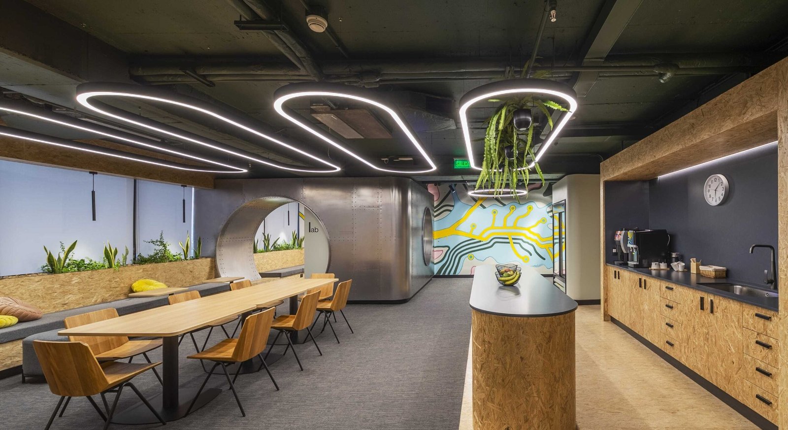 Proyecto Corporativo | Arquitectura y Diseño: Xavier Trajman | Construcción: Lago Riñihue