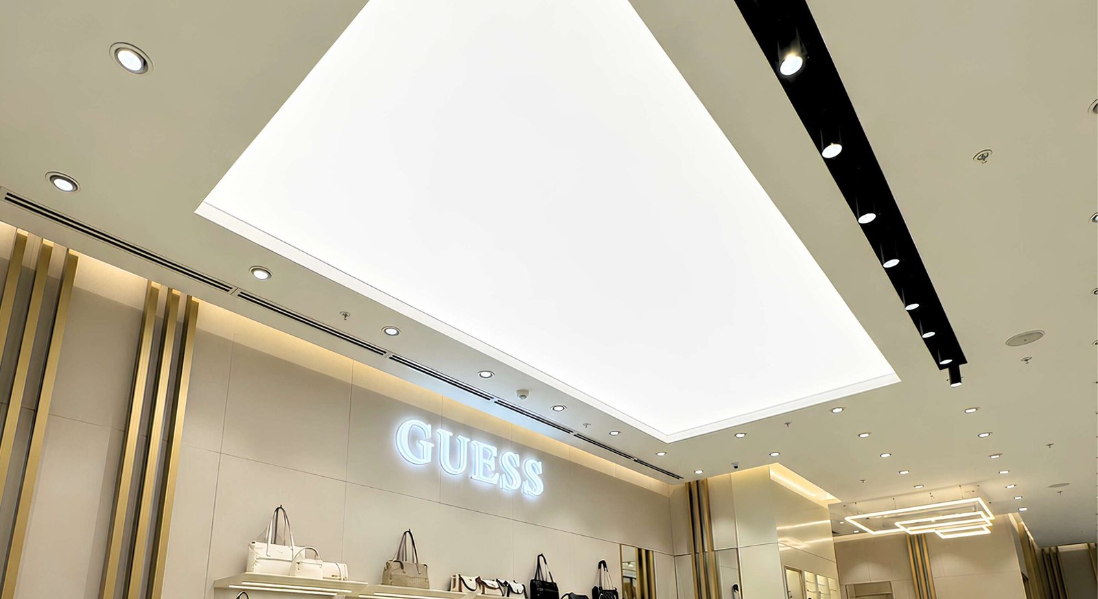 Showroom GUESS Arquitectura y Diseño Grupo AXO