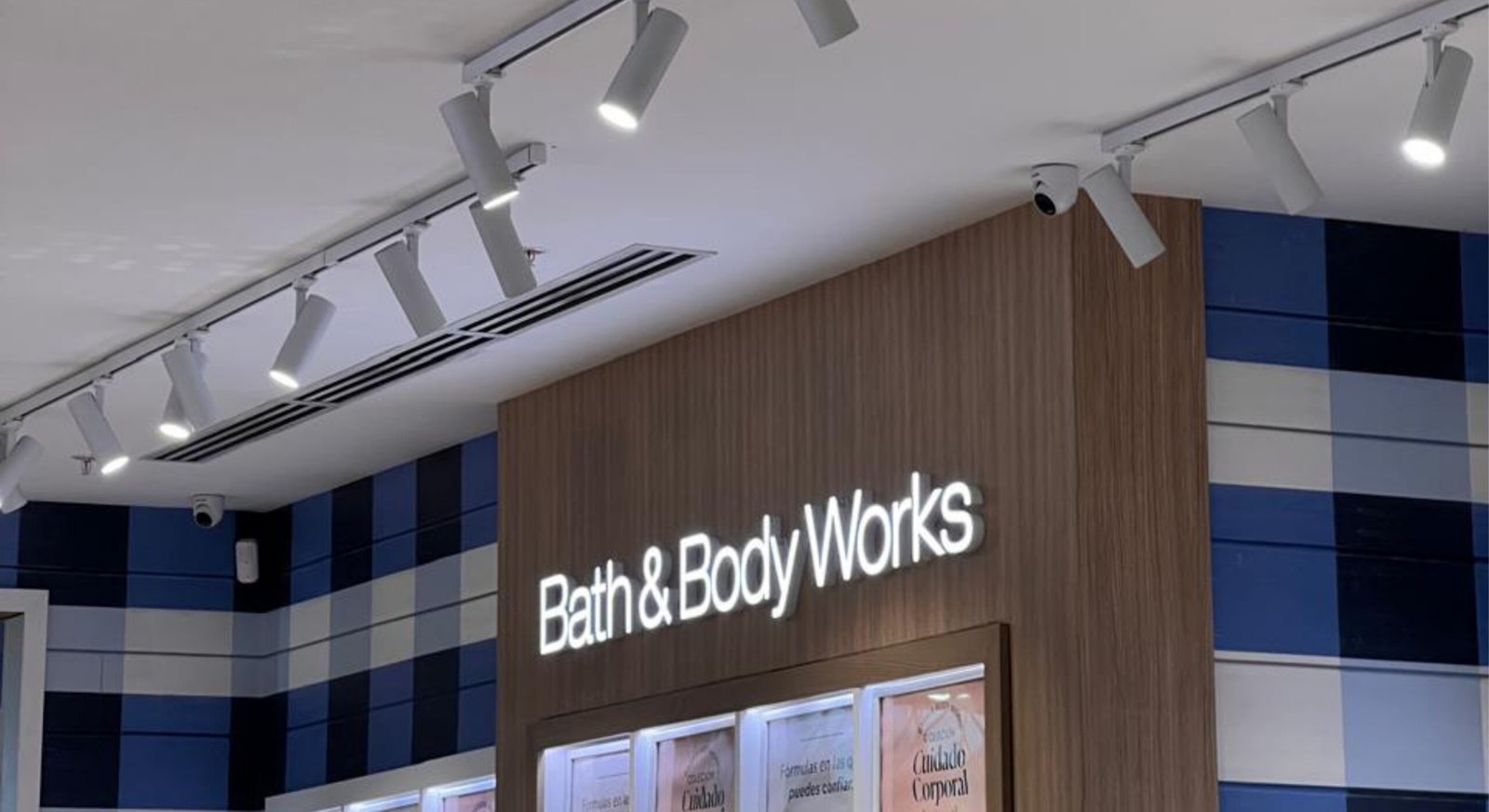Retail Bath and Body Works | Arquitectura: Axo