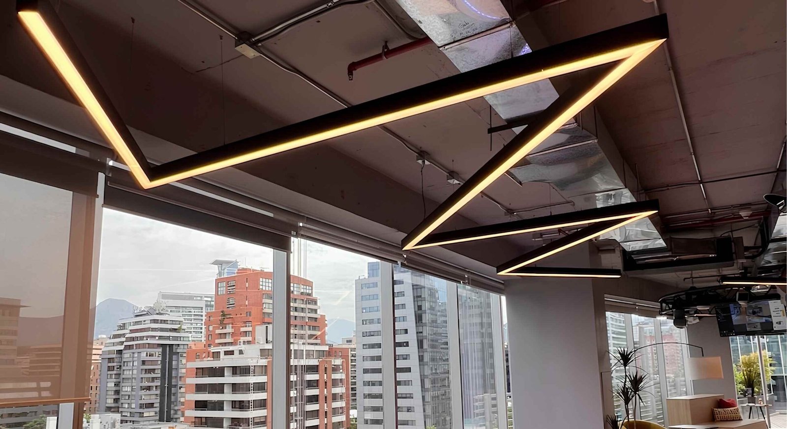 Oficinas AXIS | Lighting Design: Bárbara del Río | Arquitectura: Araya Arquitectura