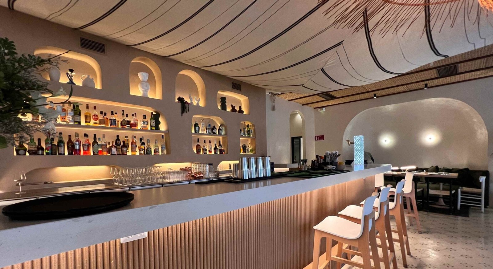 Restaurante Dagán | Arquitectura y Diseño: Costa Herrera Arquitectos | Lighting Design: CONTRALUZ
